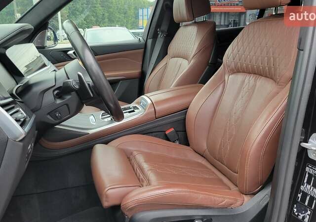 Черный БМВ X7, объемом двигателя 2.99 л и пробегом 108 тыс. км за 72000 $, фото 18 на Automoto.ua