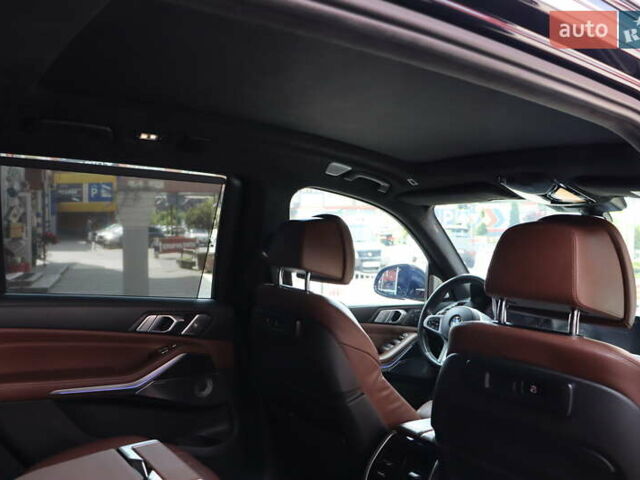 Черный БМВ X7, объемом двигателя 3 л и пробегом 115 тыс. км за 77900 $, фото 51 на Automoto.ua