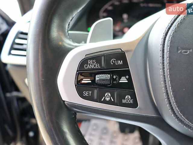 Черный БМВ X7, объемом двигателя 3 л и пробегом 115 тыс. км за 77900 $, фото 22 на Automoto.ua