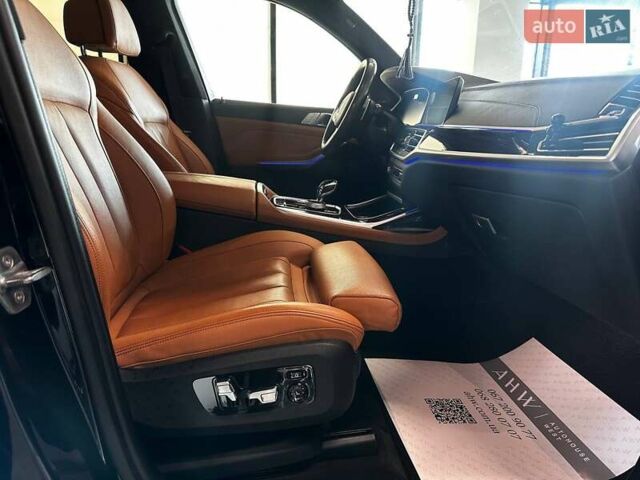 Чорний БМВ X7, об'ємом двигуна 4.39 л та пробігом 129 тис. км за 60990 $, фото 40 на Automoto.ua