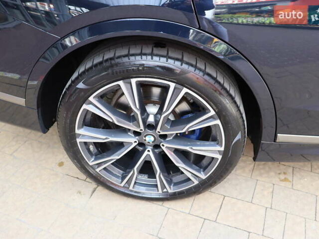 Черный БМВ X7, объемом двигателя 3 л и пробегом 115 тыс. км за 77900 $, фото 4 на Automoto.ua