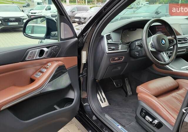 Черный БМВ X7, объемом двигателя 2.99 л и пробегом 108 тыс. км за 72000 $, фото 15 на Automoto.ua