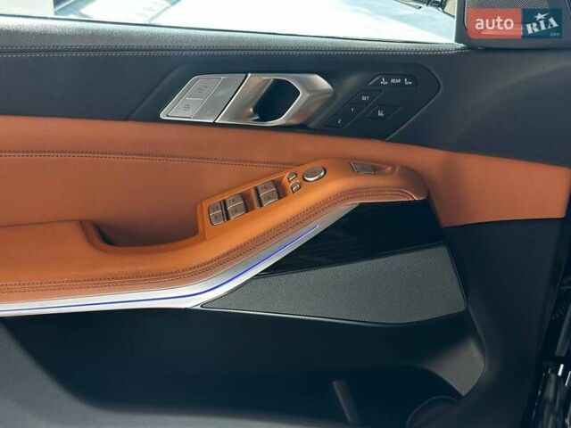 Чорний БМВ X7, об'ємом двигуна 4.39 л та пробігом 129 тис. км за 60990 $, фото 15 на Automoto.ua