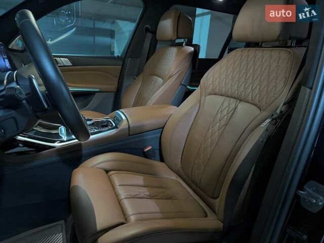 Чорний БМВ X7, об'ємом двигуна 2.99 л та пробігом 115 тис. км за 73000 $, фото 25 на Automoto.ua