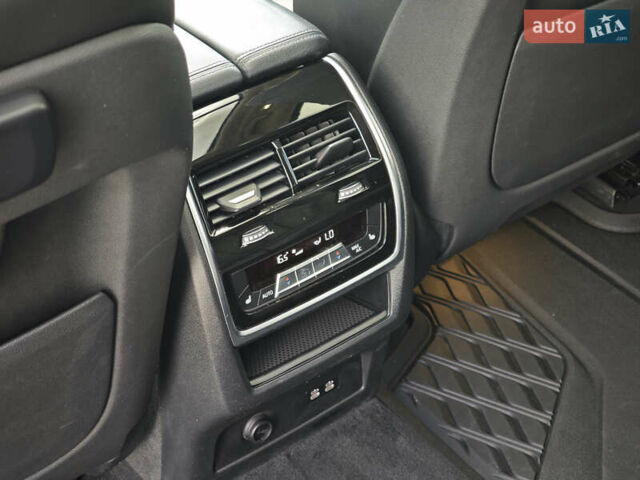 Чорний БМВ X7, об'ємом двигуна 3 л та пробігом 192 тис. км за 54700 $, фото 30 на Automoto.ua