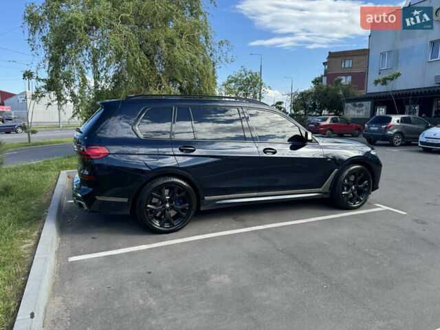 Черный БМВ X7, объемом двигателя 4.39 л и пробегом 223 тыс. км за 59500 $, фото 5 на Automoto.ua