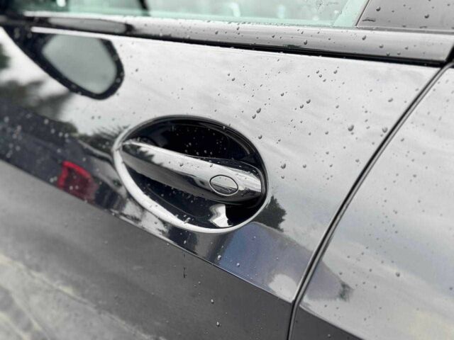 Черный БМВ X7, объемом двигателя 3 л и пробегом 120 тыс. км за 55000 $, фото 3 на Automoto.ua