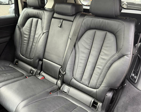 Черный БМВ X7, объемом двигателя 3 л и пробегом 187 тыс. км за 53000 $, фото 10 на Automoto.ua