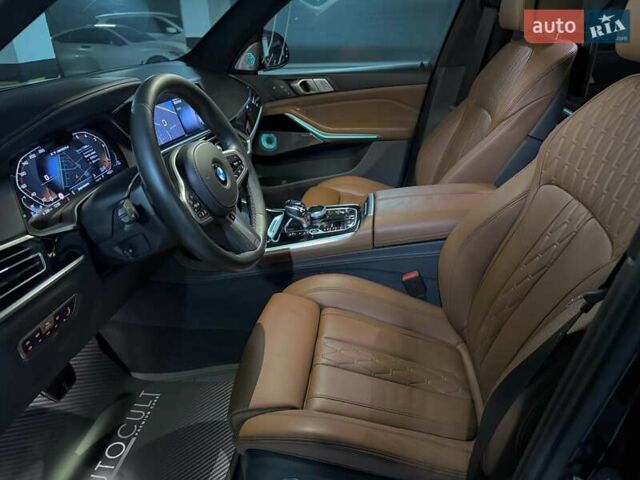 Чорний БМВ X7, об'ємом двигуна 2.99 л та пробігом 115 тис. км за 73000 $, фото 26 на Automoto.ua