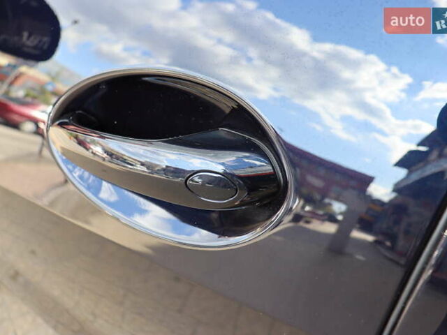 Черный БМВ X7, объемом двигателя 3 л и пробегом 115 тыс. км за 77900 $, фото 14 на Automoto.ua