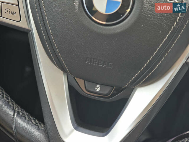 Чорний БМВ X7, об'ємом двигуна 3 л та пробігом 192 тис. км за 54700 $, фото 27 на Automoto.ua