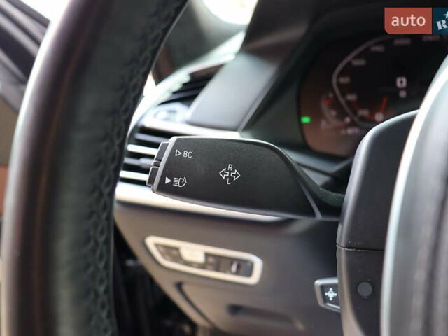 Черный БМВ X7, объемом двигателя 3 л и пробегом 115 тыс. км за 77900 $, фото 25 на Automoto.ua