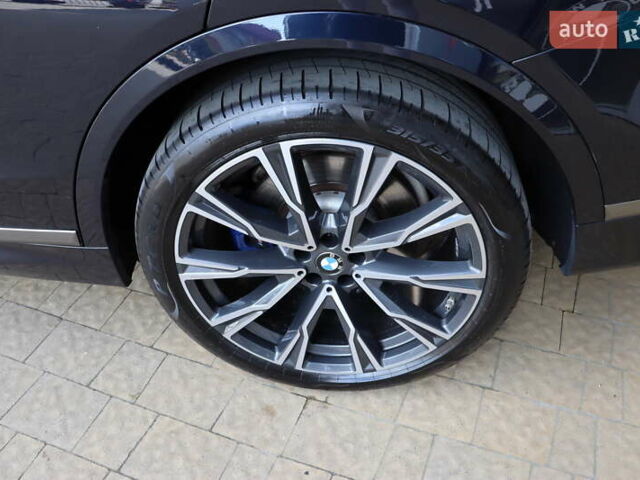 Черный БМВ X7, объемом двигателя 3 л и пробегом 115 тыс. км за 77900 $, фото 9 на Automoto.ua