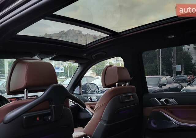 Черный БМВ X7, объемом двигателя 2.99 л и пробегом 108 тыс. км за 72000 $, фото 56 на Automoto.ua