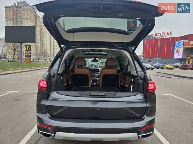 Чорний БМВ X7, об'ємом двигуна 0 л та пробігом 185 тис. км за 49500 $, фото 9 на Automoto.ua