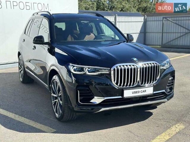 Черный БМВ X7, объемом двигателя 2.99 л и пробегом 40 тыс. км за 87999 $, фото 2 на Automoto.ua
