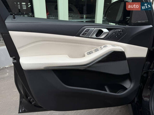 Чорний БМВ X7, об'ємом двигуна 3 л та пробігом 89 тис. км за 73000 $, фото 12 на Automoto.ua