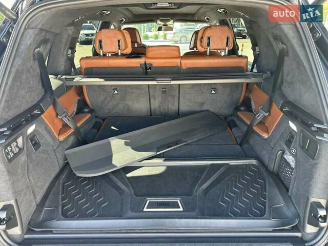 Черный БМВ X7, объемом двигателя 2.99 л и пробегом 40 тыс. км за 87999 $, фото 17 на Automoto.ua