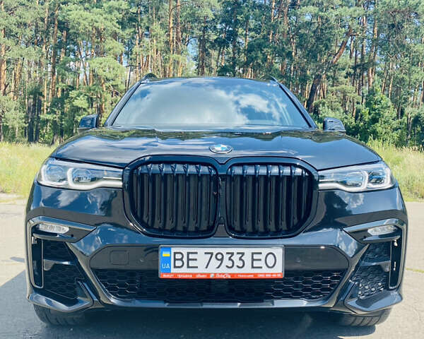 Черный БМВ X7, объемом двигателя 3 л и пробегом 41 тыс. км за 69000 $, фото 2 на Automoto.ua