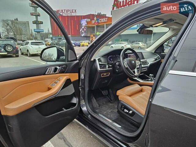 Чорний БМВ X7, об'ємом двигуна 0 л та пробігом 185 тис. км за 49500 $, фото 28 на Automoto.ua