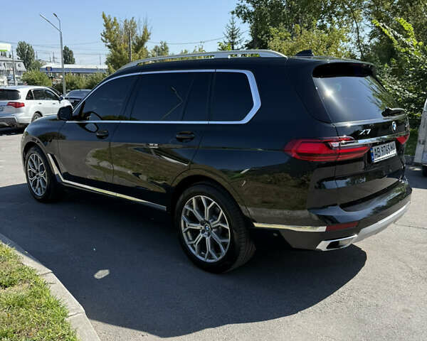 Черный БМВ X7, объемом двигателя 3 л и пробегом 180 тыс. км за 56000 $, фото 4 на Automoto.ua