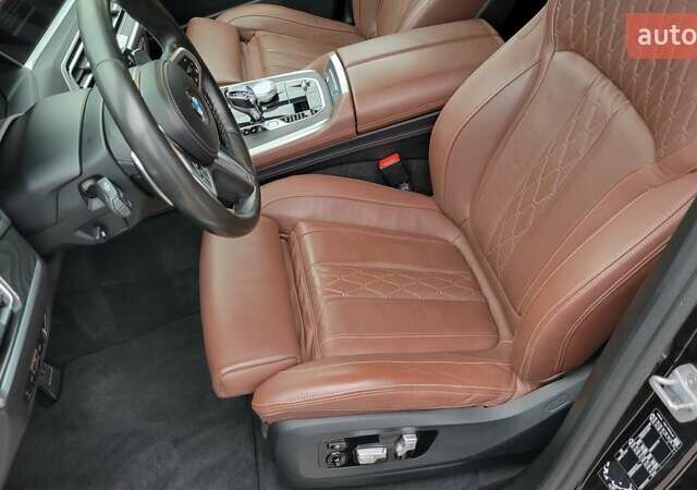 Черный БМВ X7, объемом двигателя 2.99 л и пробегом 108 тыс. км за 72000 $, фото 19 на Automoto.ua
