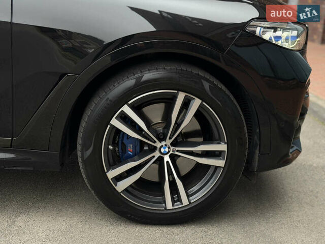 Черный БМВ X7, объемом двигателя 3 л и пробегом 115 тыс. км за 58000 $, фото 20 на Automoto.ua