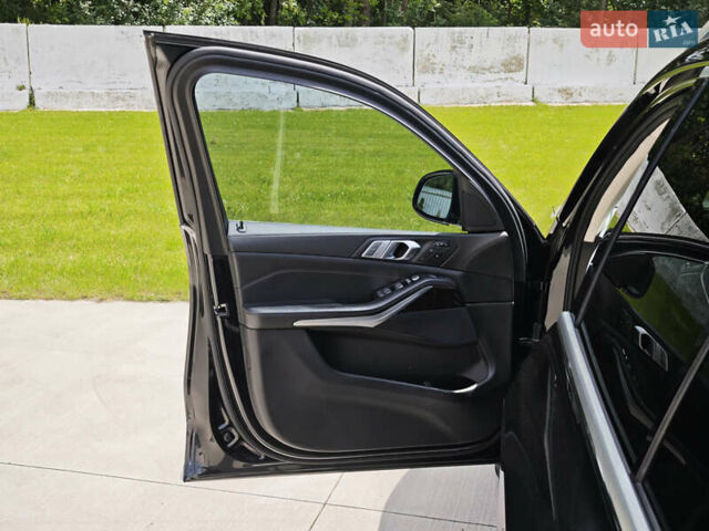 Чорний БМВ X7, об'ємом двигуна 3 л та пробігом 192 тис. км за 54700 $, фото 13 на Automoto.ua