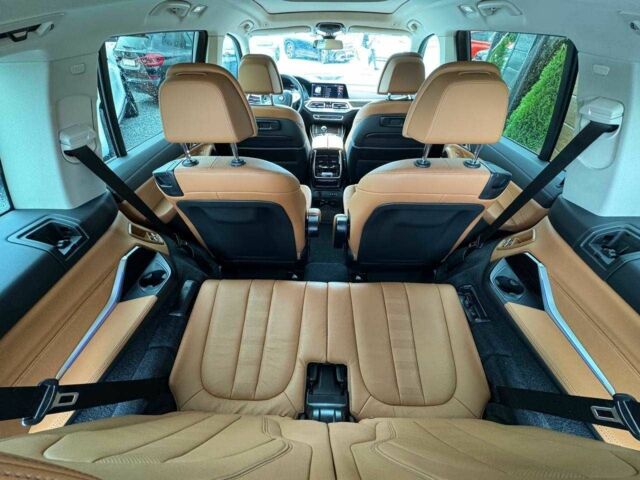 Черный БМВ X7, объемом двигателя 3 л и пробегом 120 тыс. км за 55000 $, фото 12 на Automoto.ua