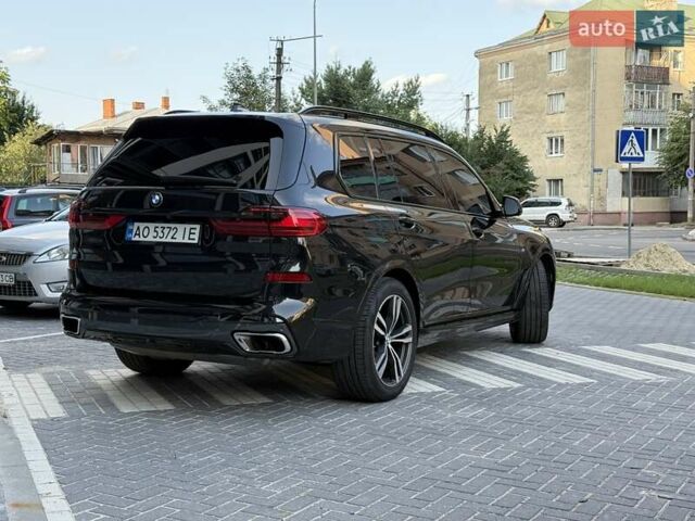 Черный БМВ X7, объемом двигателя 4.39 л и пробегом 123 тыс. км за 69000 $, фото 3 на Automoto.ua