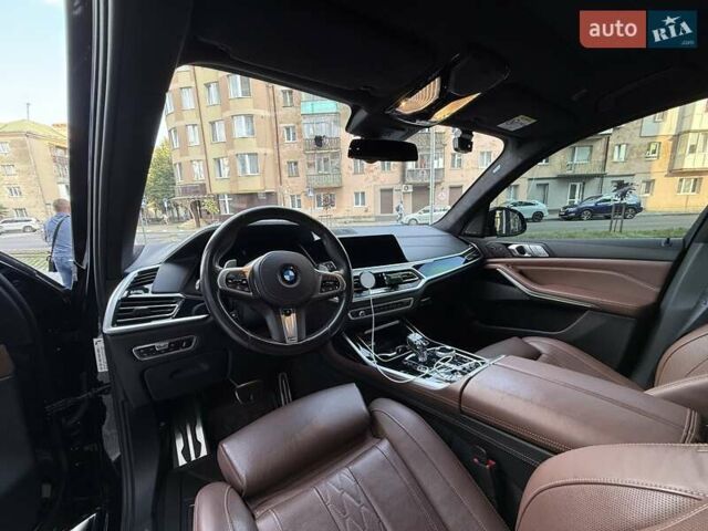 Черный БМВ X7, объемом двигателя 4.39 л и пробегом 123 тыс. км за 69000 $, фото 6 на Automoto.ua