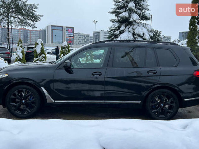 Черный БМВ X7, объемом двигателя 3 л и пробегом 137 тыс. км за 63999 $, фото 3 на Automoto.ua