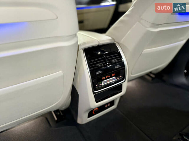 Черный БМВ X7, объемом двигателя 3 л и пробегом 74 тыс. км за 83700 $, фото 32 на Automoto.ua