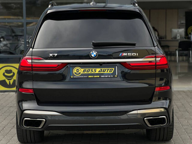 Черный БМВ X7, объемом двигателя 4.4 л и пробегом 58 тыс. км за 97000 $, фото 4 на Automoto.ua