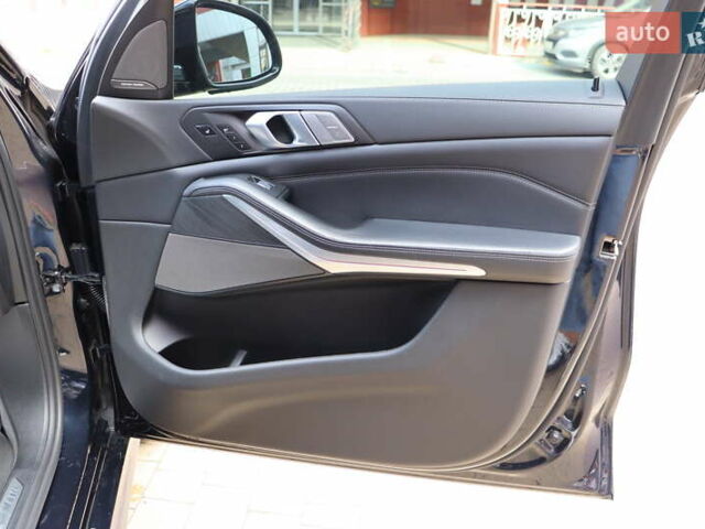 Черный БМВ X7, объемом двигателя 3 л и пробегом 164 тыс. км за 74900 $, фото 54 на Automoto.ua