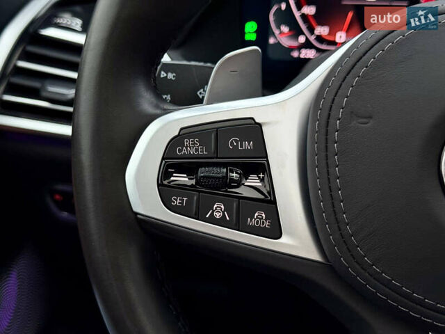 Чорний БМВ X7, об'ємом двигуна 4.39 л та пробігом 102 тис. км за 78777 $, фото 96 на Automoto.ua