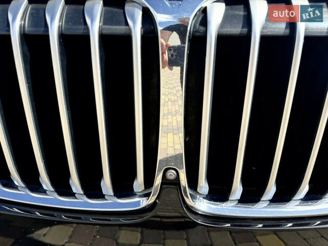 Черный БМВ X7, объемом двигателя 3 л и пробегом 195 тыс. км за 53300 $, фото 7 на Automoto.ua