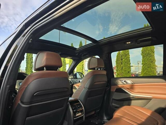 Черный БМВ X7, объемом двигателя 2.99 л и пробегом 63 тыс. км за 87500 $, фото 32 на Automoto.ua