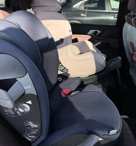 Чорний БМВ X7, об'ємом двигуна 2.99 л та пробігом 59 тис. км за 90000 $, фото 23 на Automoto.ua