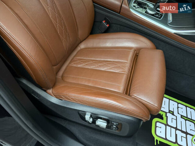 Черный БМВ X7, объемом двигателя 2.99 л и пробегом 164 тыс. км за 71500 $, фото 34 на Automoto.ua