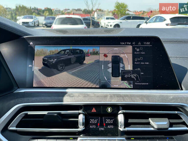 Черный БМВ X7, объемом двигателя 2.99 л и пробегом 105 тыс. км за 81100 $, фото 40 на Automoto.ua