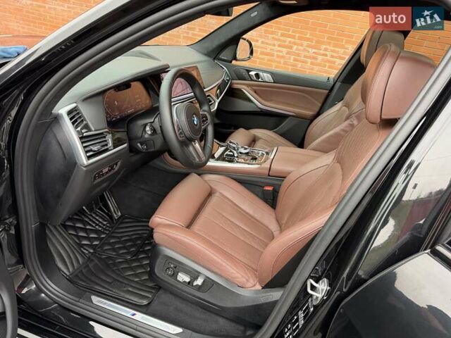 Черный БМВ X7, объемом двигателя 2.99 л и пробегом 124 тыс. км за 74900 $, фото 23 на Automoto.ua