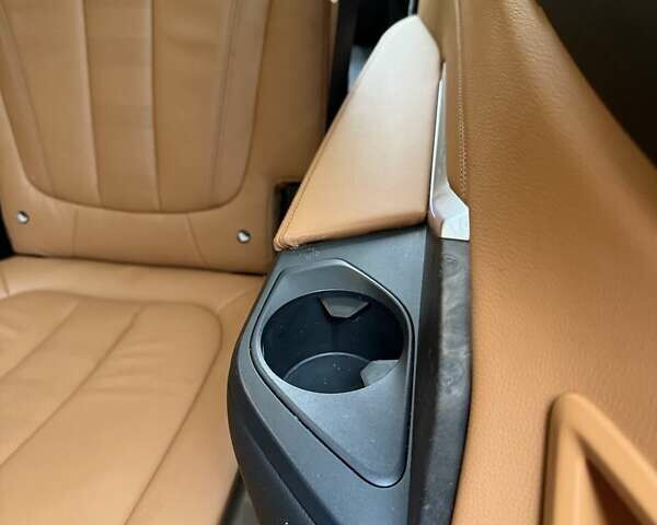 Чорний БМВ X7, об'ємом двигуна 3 л та пробігом 147 тис. км за 54900 $, фото 43 на Automoto.ua