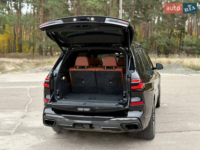 Черный БМВ X7, объемом двигателя 4.39 л и пробегом 102 тыс. км за 78500 $, фото 108 на Automoto.ua