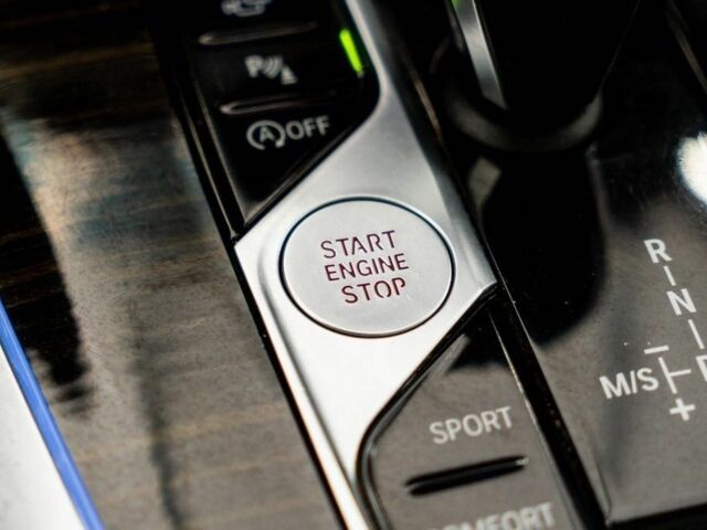 Черный БМВ X7, объемом двигателя 3 л и пробегом 32 тыс. км за 60000 $, фото 10 на Automoto.ua