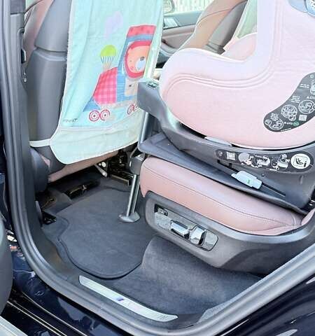 Чорний БМВ X7, об'ємом двигуна 2.99 л та пробігом 59 тис. км за 90000 $, фото 33 на Automoto.ua