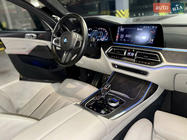 Черный БМВ X7, объемом двигателя 3 л и пробегом 74 тыс. км за 83700 $, фото 43 на Automoto.ua