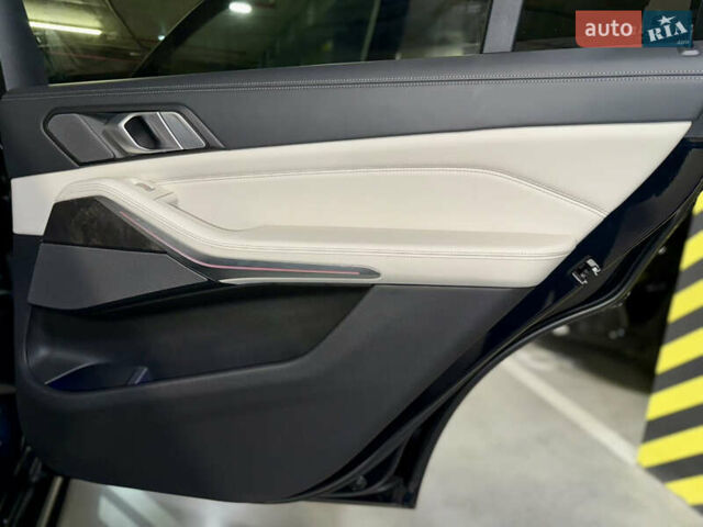 Черный БМВ X7, объемом двигателя 3 л и пробегом 74 тыс. км за 83700 $, фото 38 на Automoto.ua