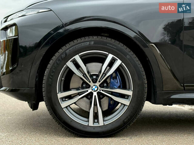 Черный БМВ X7, объемом двигателя 4.39 л и пробегом 102 тыс. км за 78500 $, фото 22 на Automoto.ua