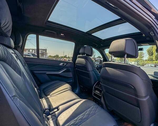 Черный БМВ X7, объемом двигателя 2.99 л и пробегом 63 тыс. км за 87000 $, фото 18 на Automoto.ua